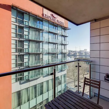 Deluxe One Bed Apartment By London Excel Exterior photo