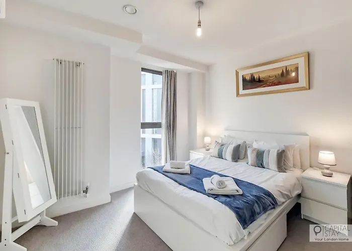 Deluxe One Bed Apartment By London Excel